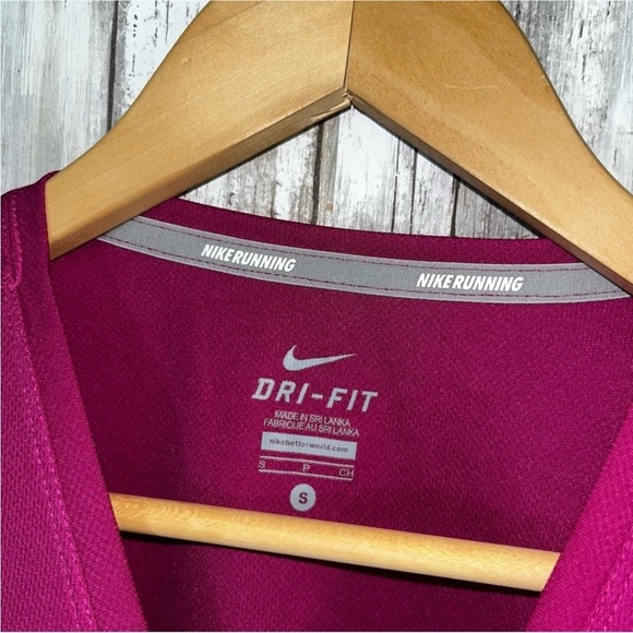 Nike Purple Tee - Picture 4 of 4